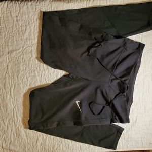 NWOT Nike Leggings